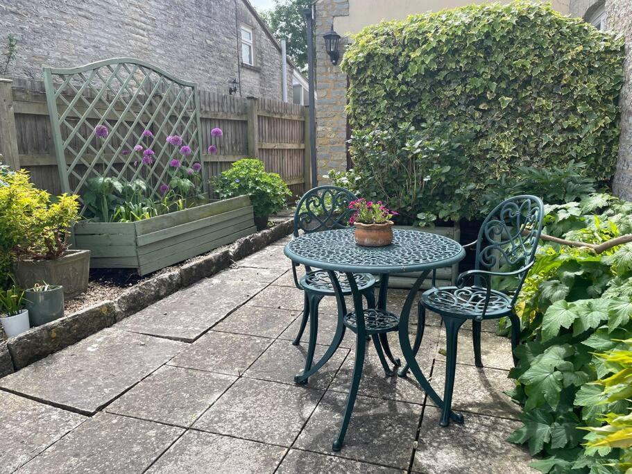 No 96 Chapel Lane - Self Contained Cottage In The Heart Of Butleigh Eksteriør bilde