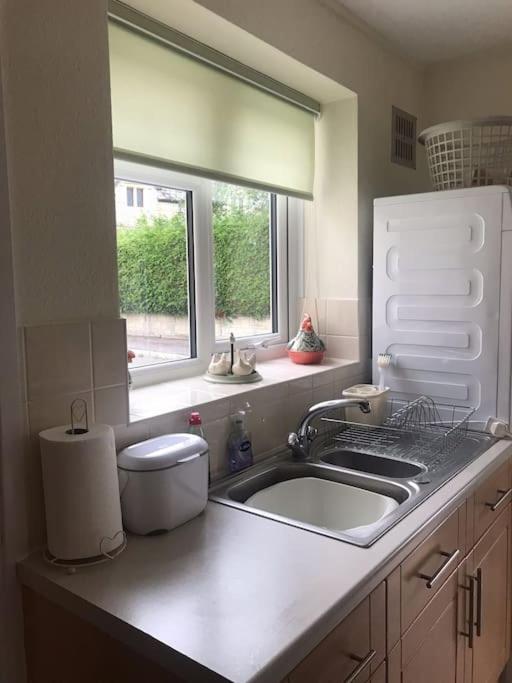 No 96 Chapel Lane - Self Contained Cottage In The Heart Of Butleigh Eksteriør bilde