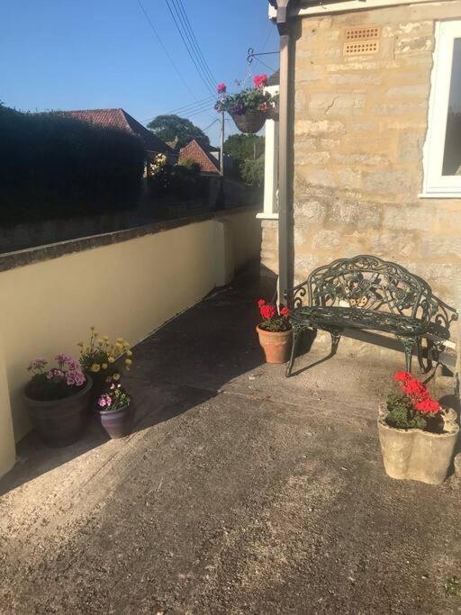 No 96 Chapel Lane - Self Contained Cottage In The Heart Of Butleigh Eksteriør bilde
