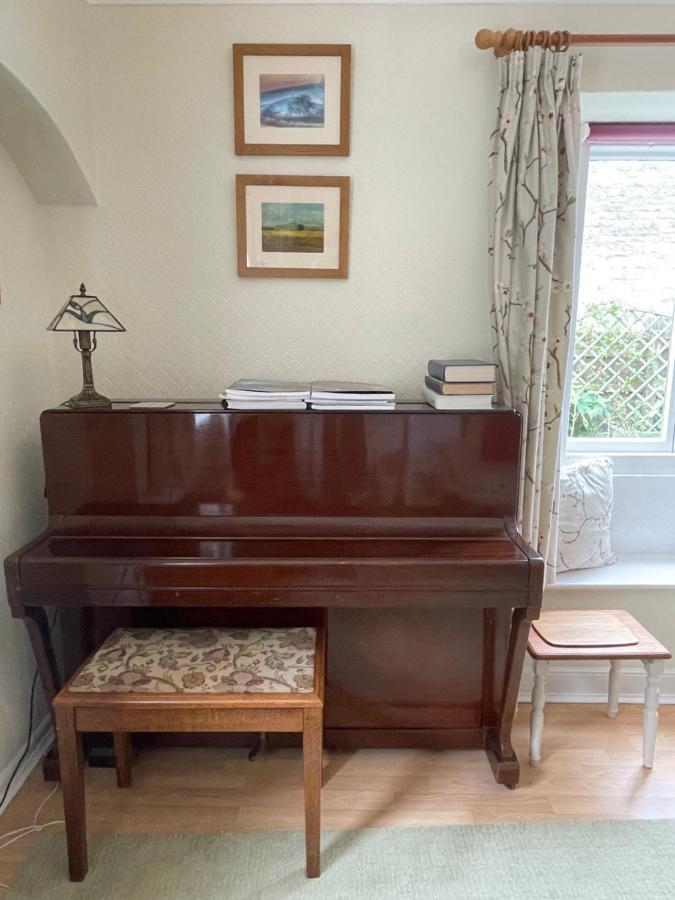 No 96 Chapel Lane - Self Contained Cottage In The Heart Of Butleigh Eksteriør bilde